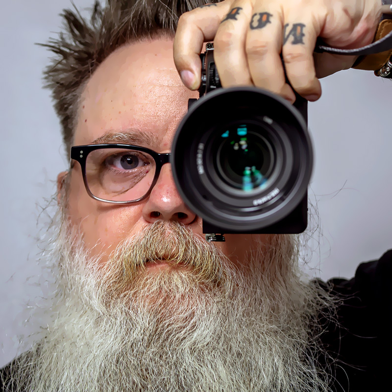 Christopher Holmok